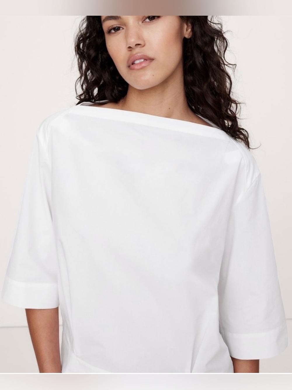 Women’s Banana Republic White Boatneck Cotton Top | Medium